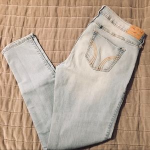 Hollister Low Rise Skinny Jeans - Size 13R